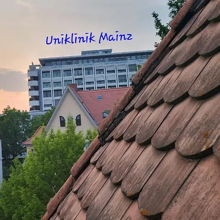Homestay Schoenes An Der Uniklinik