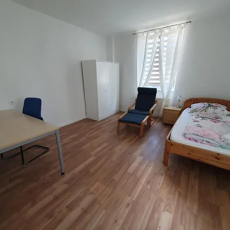 Schoenes An Der Uniklinik Habitación en casa particular